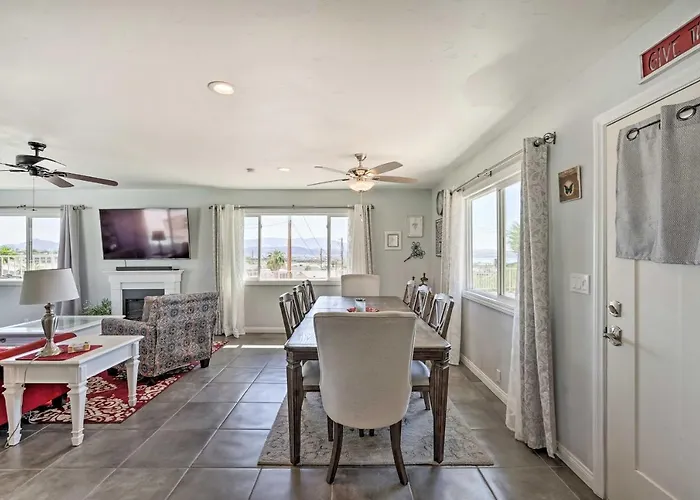 Vakantiehuis 2 Mi To Havasu State Park: W/ Pool! Lake Havasu City