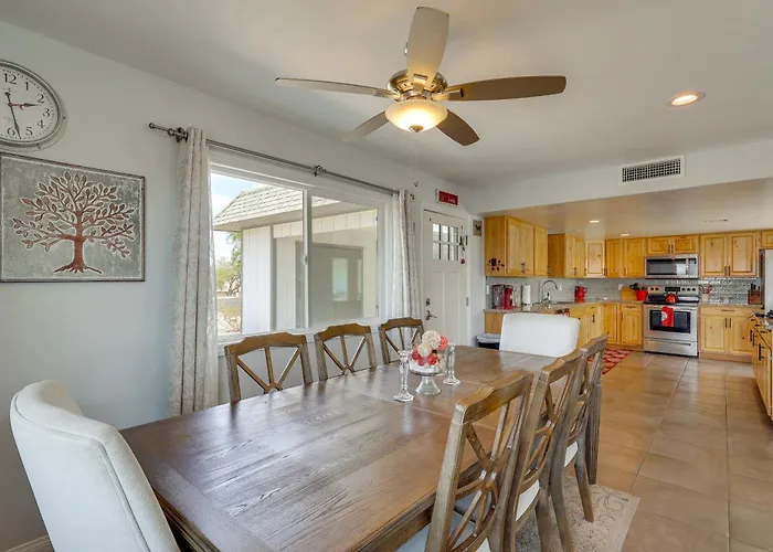 Holiday home 2 Mi To Havasu State Park: W/ Pool!