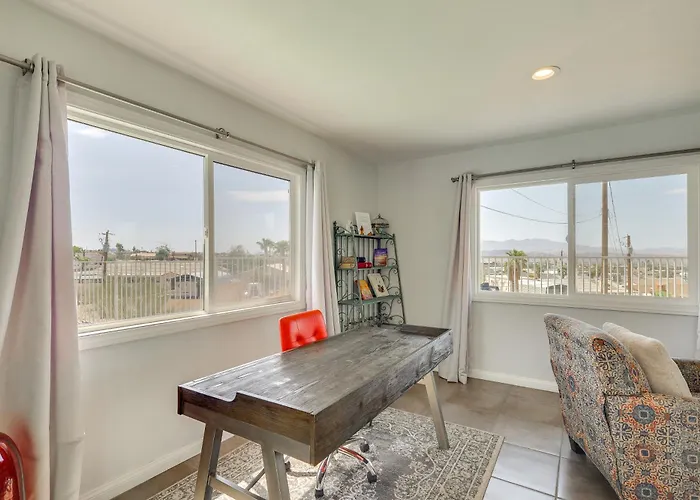 Holiday home 2 Mi To Havasu State Park: W/ Pool! Lake Havasu City