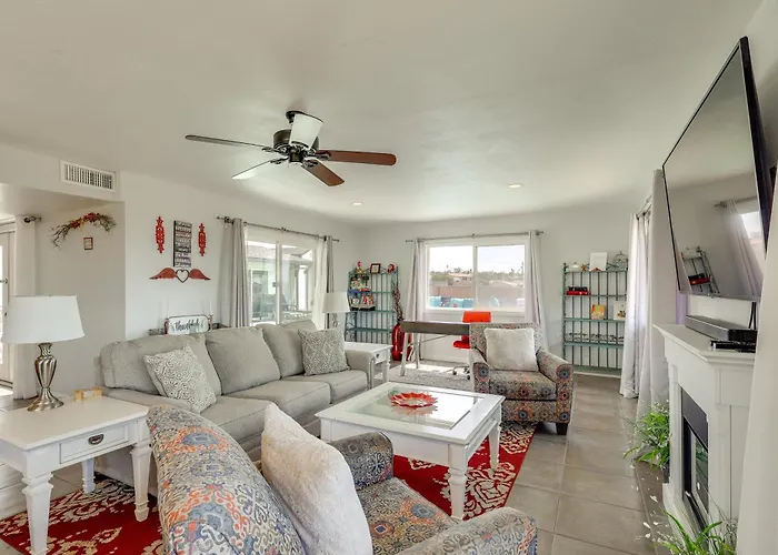2 Mi To Havasu State Park: W/ Pool! Holiday home Lake Havasu City