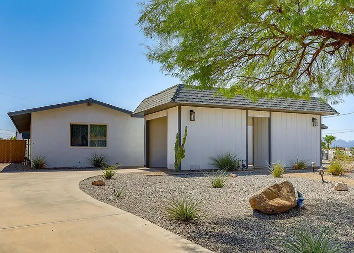 2 Mi To Havasu State Park: W/ Pool! Holiday home *